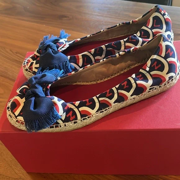 New Valentino Garavani Espadrille Flats - Picture 2 of 12